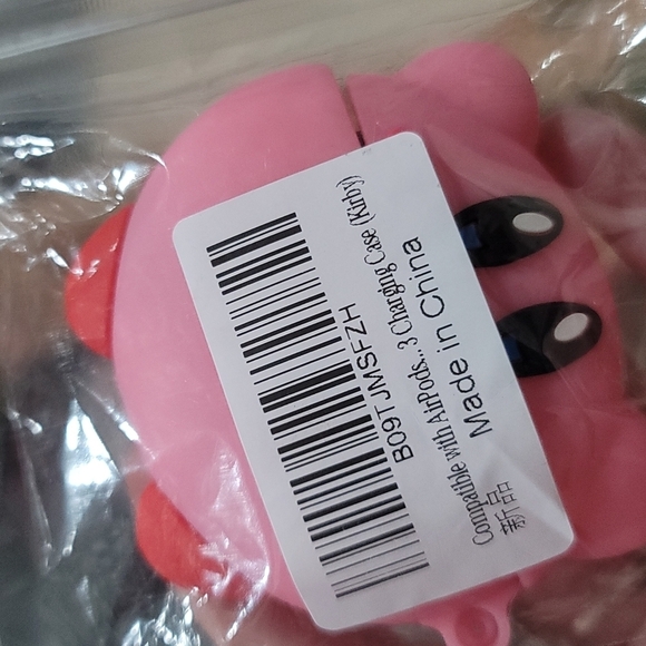 Kirby ✦ Pink AirPods Case ✦ Gen 3 Silicone Protective Cover w/ Hanging Clip - Picture 7 of 10